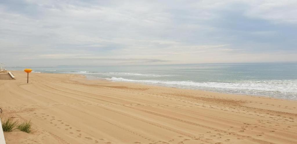 Piles Playa Beach Apartment Екстер'єр фото